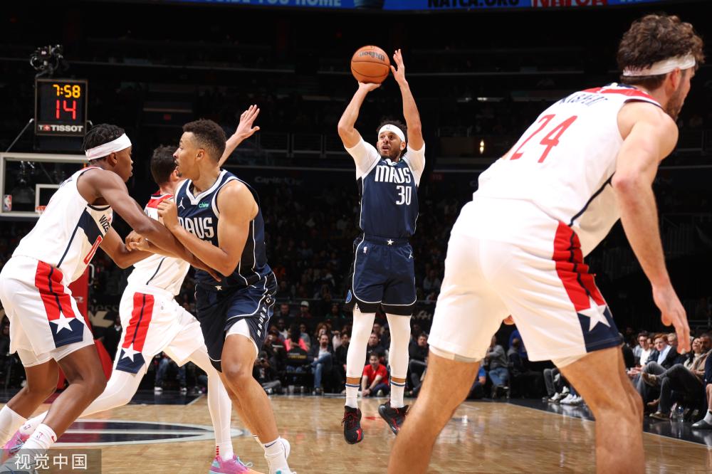 也用实际行 也用实际行