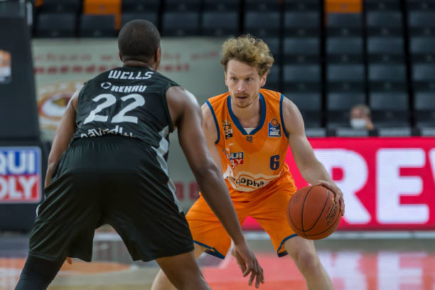 国足年终排 国足年终排